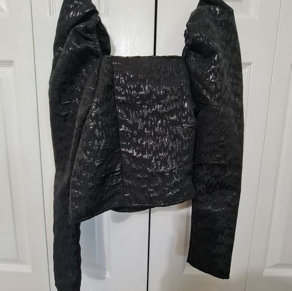 H&M jacquard puff sleeve blouse - Picture 5 of 5